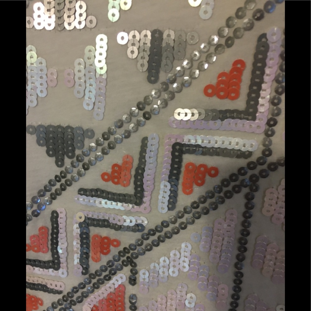 Express ladies medium sequin tank top Aztec design - Picture 2 of 5